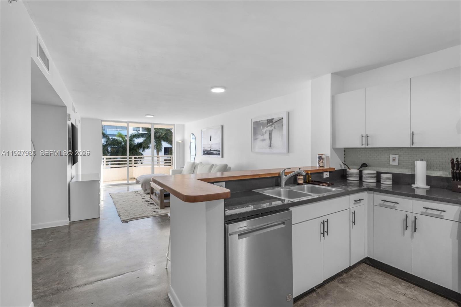 1401 Bay Road, Unit 405 Miami Beach, FL 33139 - Photo 7 of 25