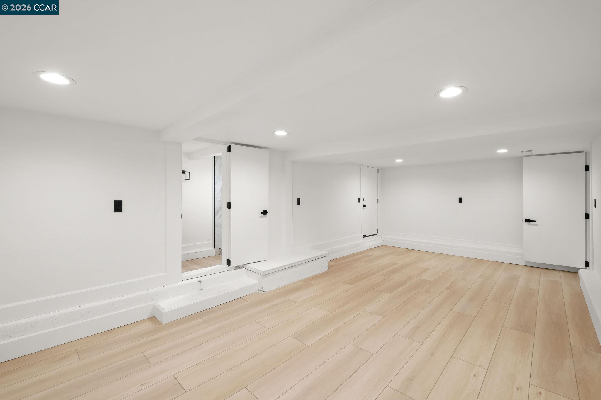 1920 Linden Street Oakland, CA 94607 - Photo 18 of 30 a view of an empty room