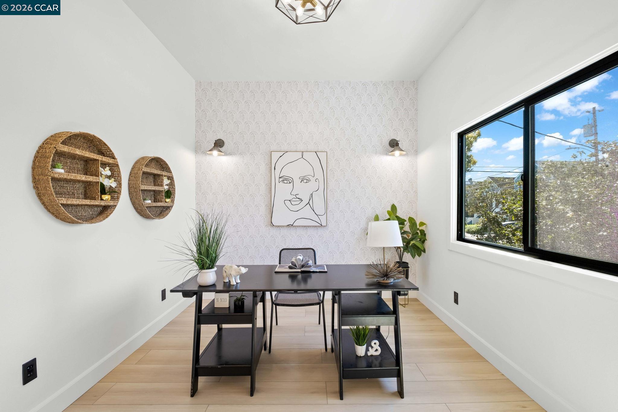 1920 Linden Street Oakland, CA 94607 - Photo 7 of 30 a dining room with table and a window