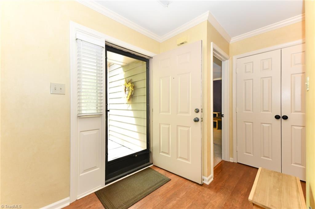 1202 Watermark Court High Point, NC 27265 - Photo 3 of 23 Entry