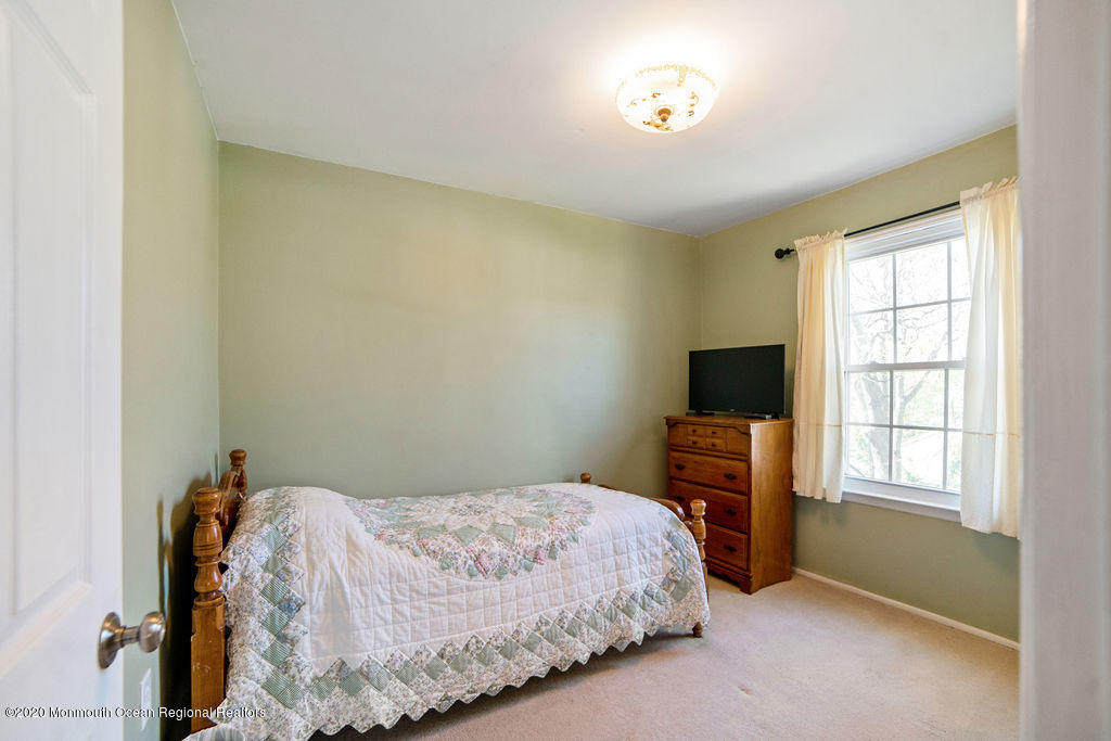 109 Johnathan Road Manchester Township, NJ 08759 - Photo 16 of 28 DSC06276