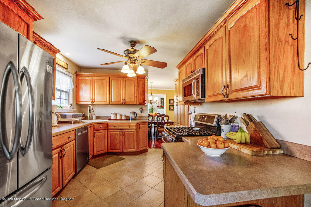 109 Johnathan Road Manchester Township, NJ 08759 - Photo 10 of 28 DSC06265