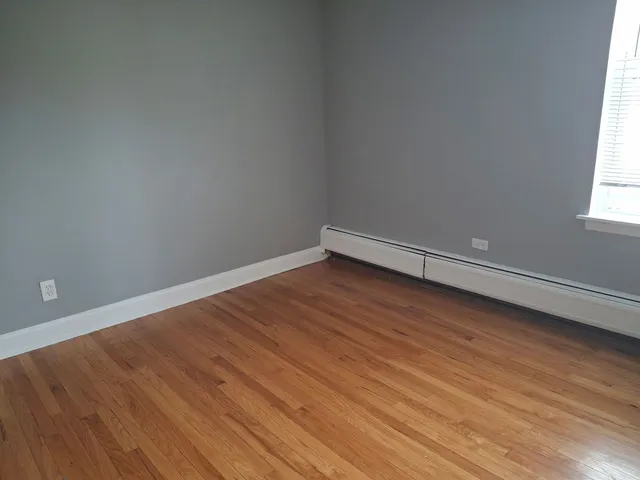 $1,300 | 7011 South Merrill Avenue, Unit 301, Chicago, IL 60649