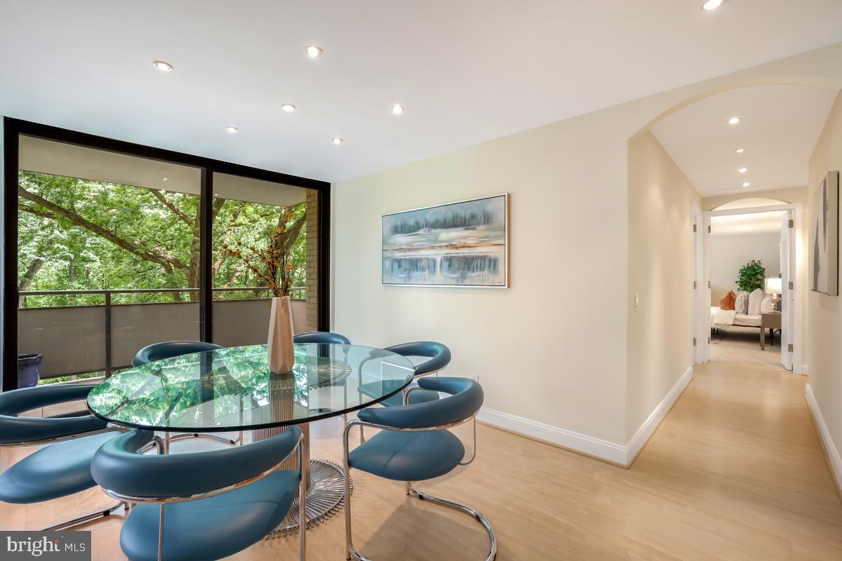 5225 Pooks Hill Road, Unit 520N Bethesda, MD 20814 - Photo 13 of 31