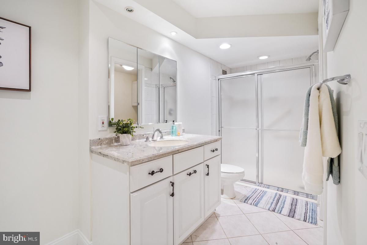 5225 Pooks Hill Road, Unit 520N Bethesda, MD 20814 - Photo 20 of 31