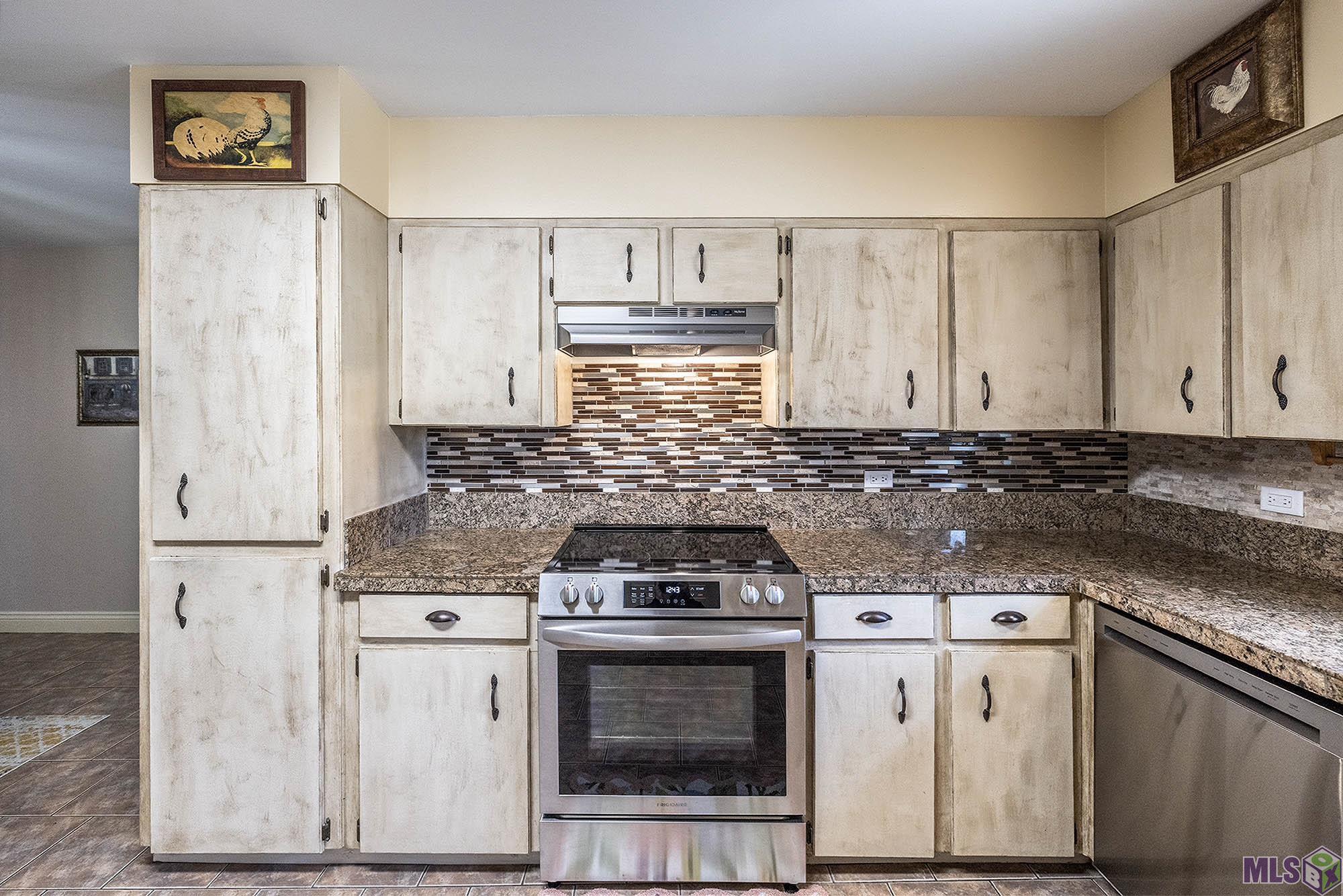 105 Maria Circle Houma, LA 70360 - Photo 15 of 25