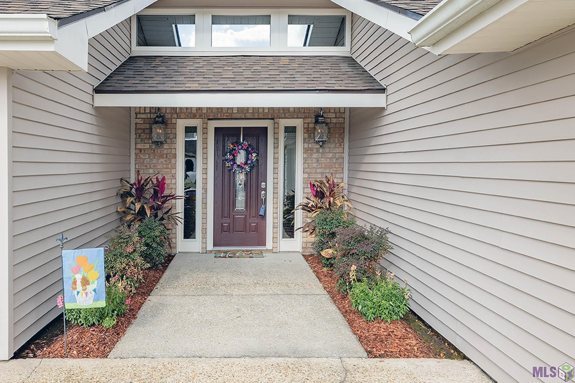 105 Maria Circle Houma, LA 70360 - Photo 5 of 25