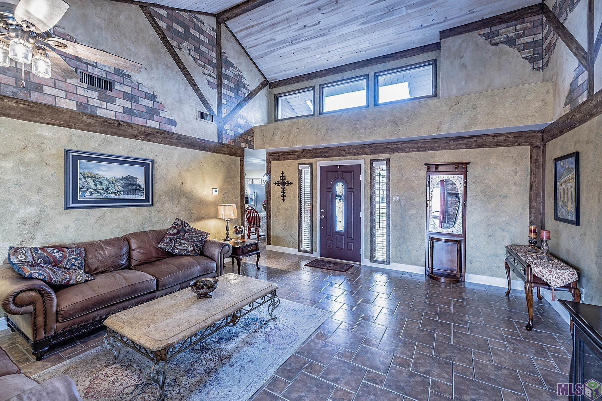 105 Maria Circle Houma, LA 70360 - Photo 10 of 25