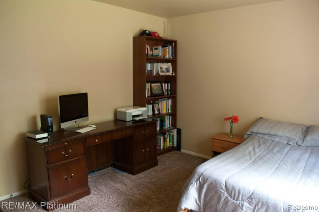 43443 Proctor Road Canton, MI 48188 - Photo 21 of 29 13 1st floor bedroom3.jpg