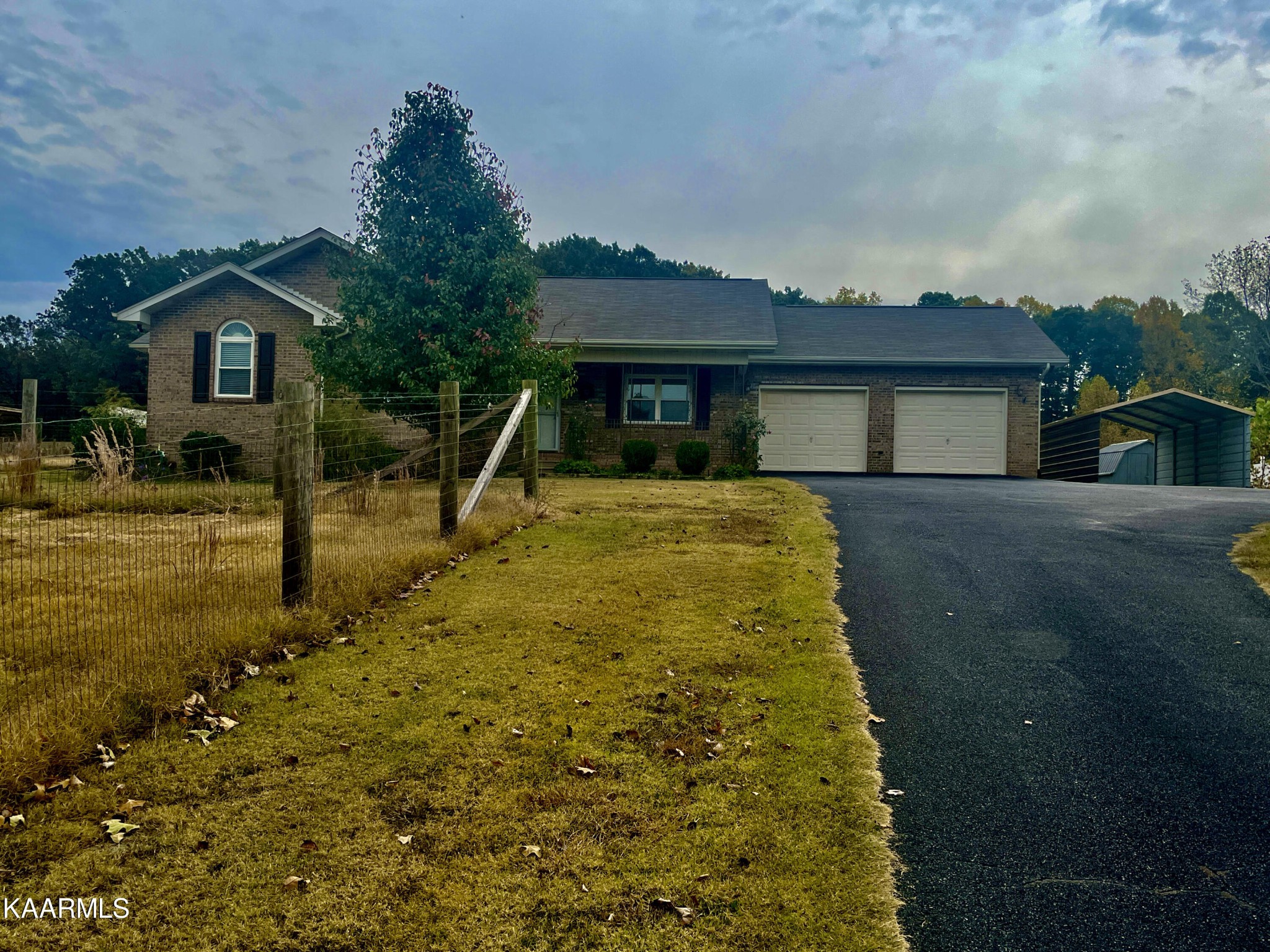 2929 Niles Ferry Road Greenback, TN 37742 - Photo 2 of 36 Gallery Image 2