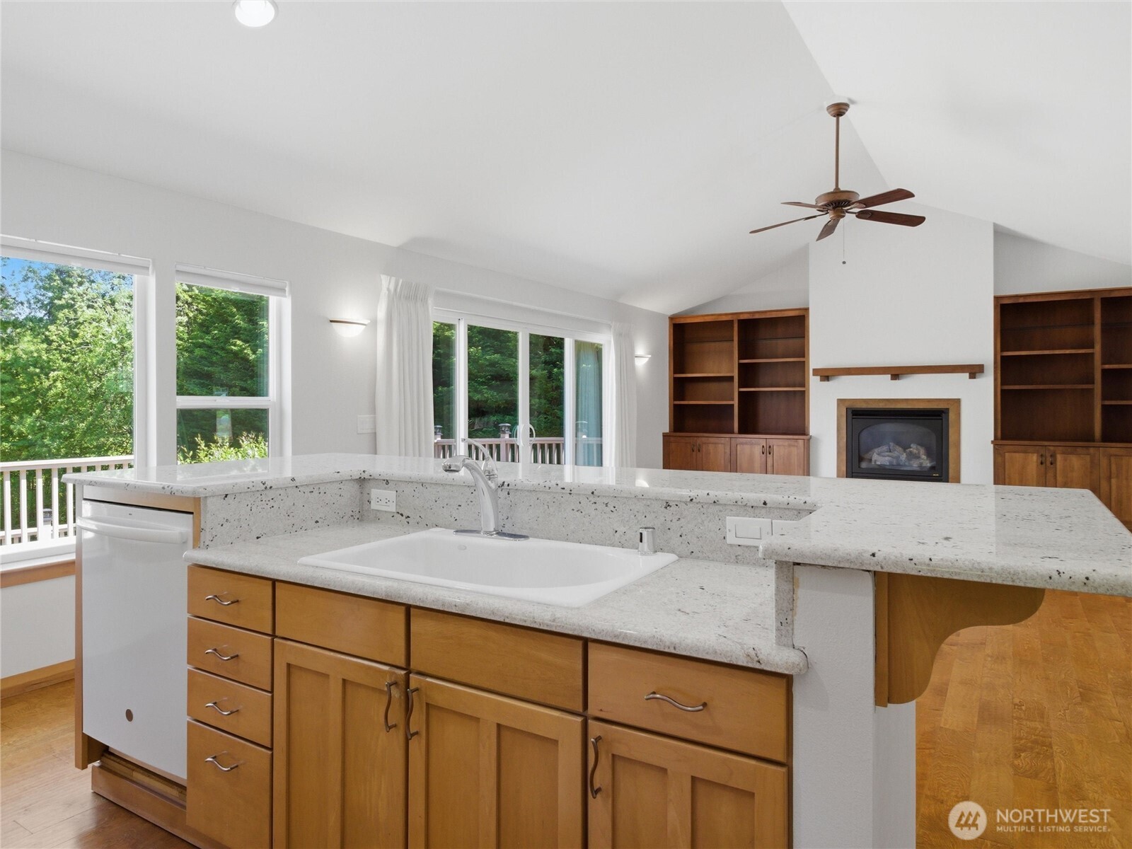 5018 Pleasant Glade Road Northeast Olympia, WA 98516 - Photo 12 of 40