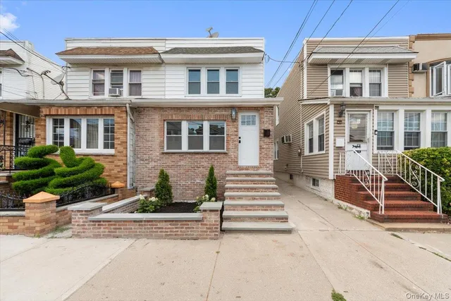 $789,999 | 104-17 Rosita Place | South Ozone Park