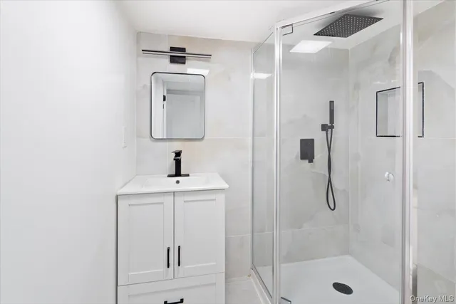 $789,999 | 104-17 Rosita Place | South Ozone Park