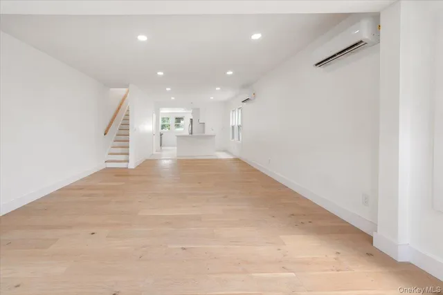 $789,999 | 104-17 Rosita Place | South Ozone Park