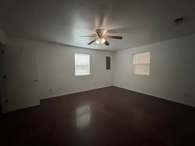 $900 | 2715 A Tin Top Road, Weatherford, TX 76087