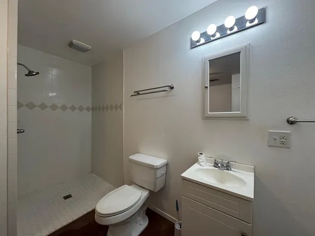 $900 | 2715 A Tin Top Road, Weatherford, TX 76087