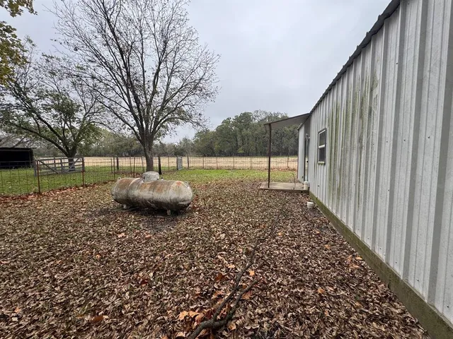 $900 | 2715 A Tin Top Road, Weatherford, TX 76087