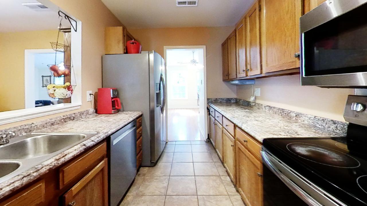 206 Hamlet Road Summerville, SC 29485 - Photo 10 of 17 206-Hamlet-Rd-Kitchen