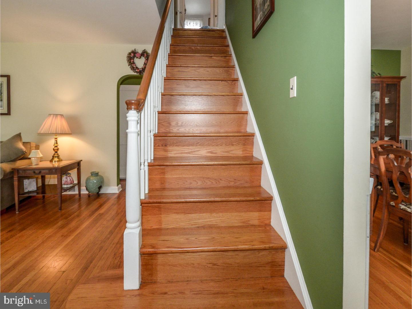 61 Rodmor Road Havertown, PA 19083 - Photo 3 of 22 Foyer