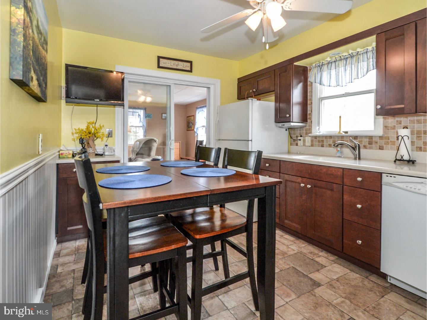 61 Rodmor Road Havertown, PA 19083 - Photo 8 of 22 Kitchen