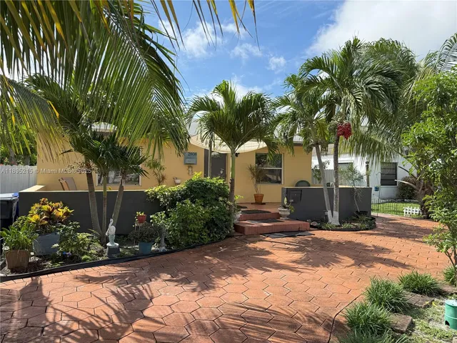$405,000 | 2808 Rodman Street, Hollywood, FL 33020