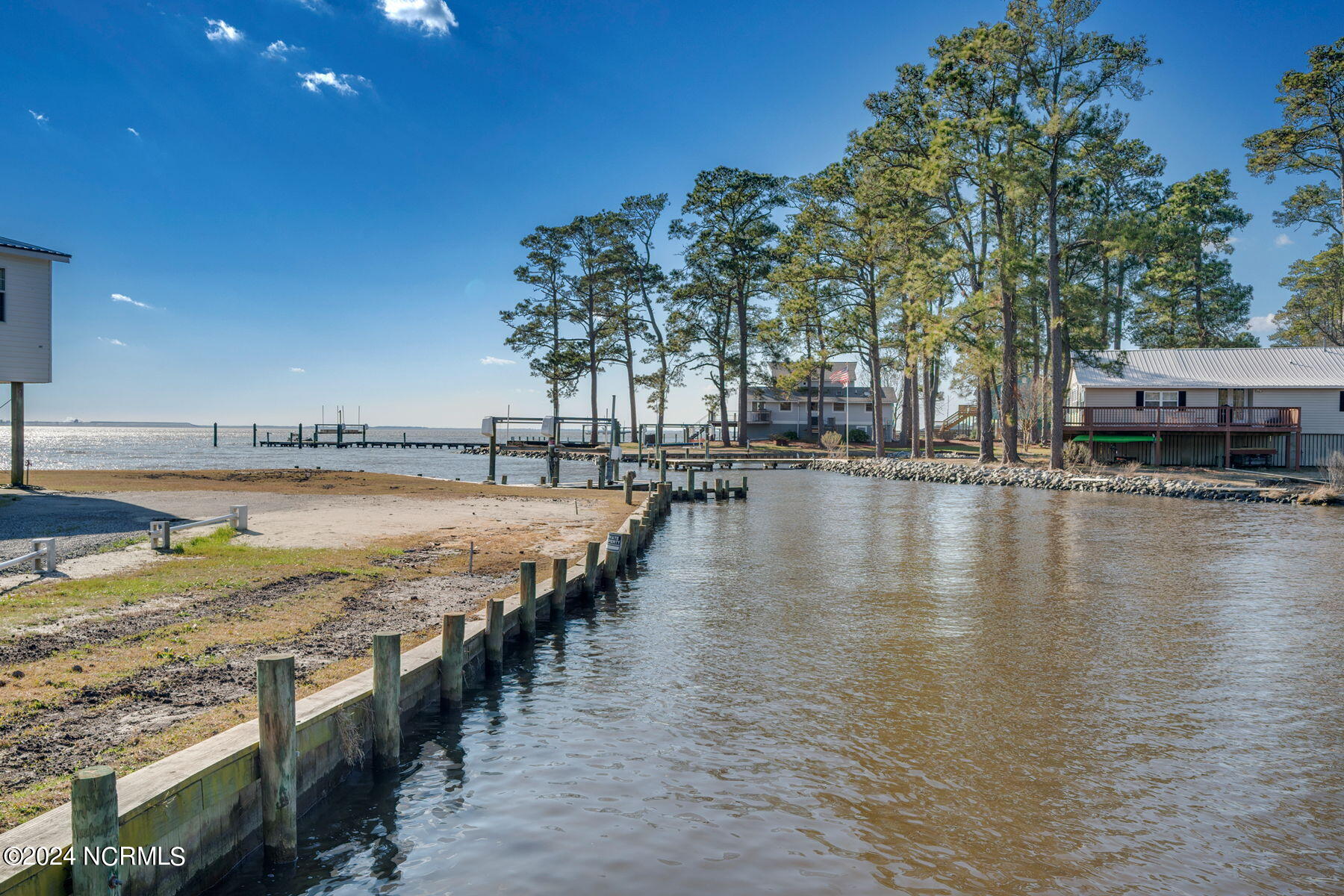 855 Island View Road Bath, NC 27808 - Photo 55 of 81 10-web-or-mls-855 Island View Road-00008