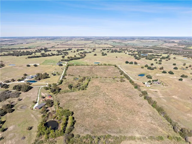 $495,000 | 0 Cr 470 Lott Tx 76656, Lott, TX 76656