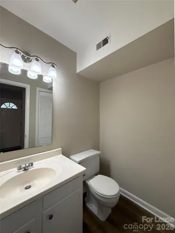 $1,195 | 1613 North Sharon Amity Road, Unit H, Charlotte, NC 28205