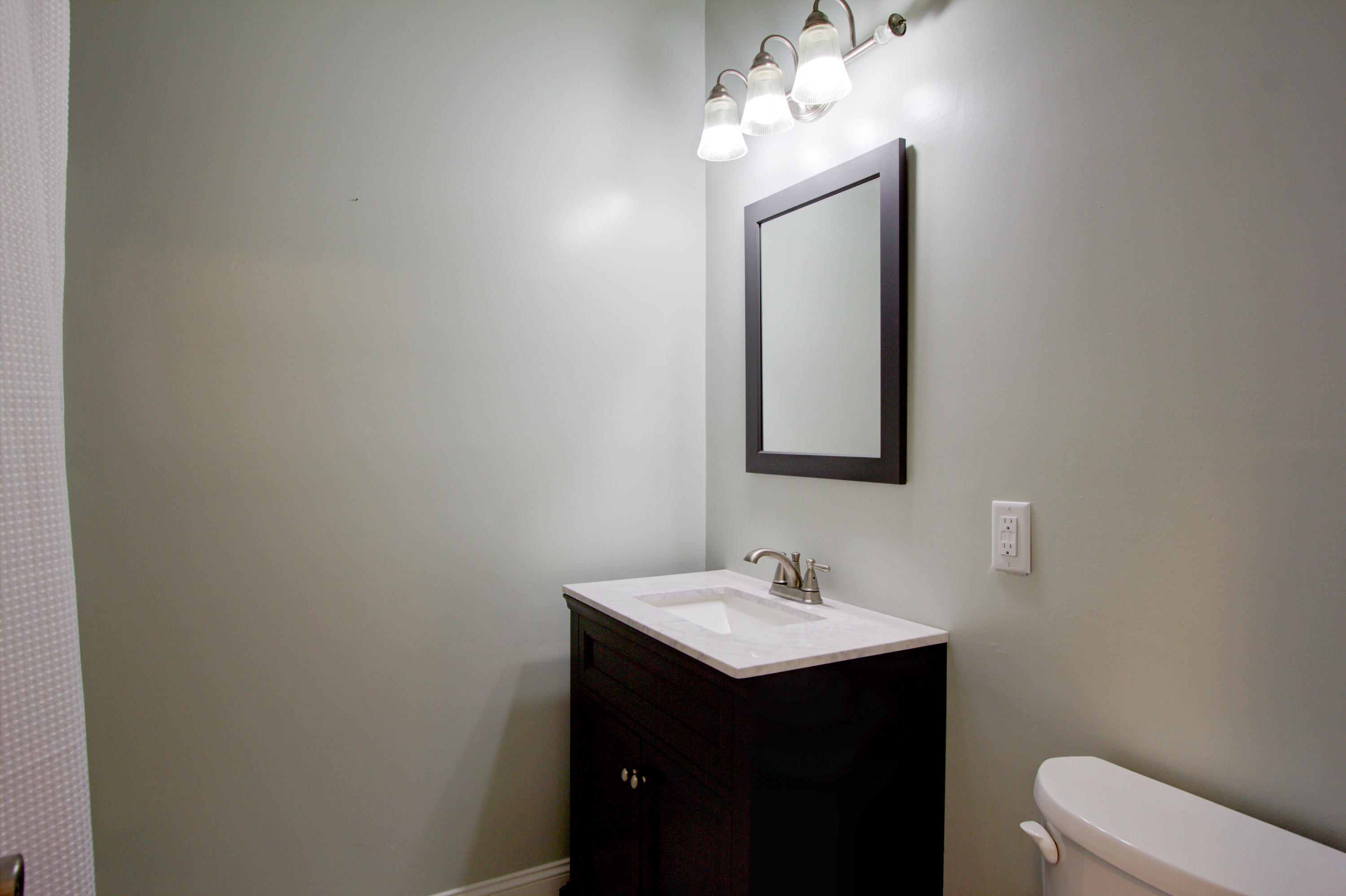 1494 Oak Landing Road Mount Pleasant, SC 29464 - Photo 53 of 65 Bathroom