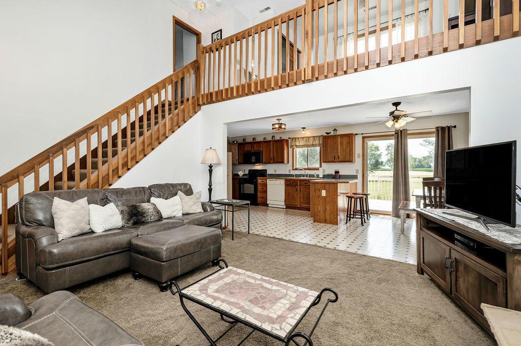 1767 Coonpath Road Northeast Lancaster, OH 43130 - Photo 6 of 33 Gallery Image 6