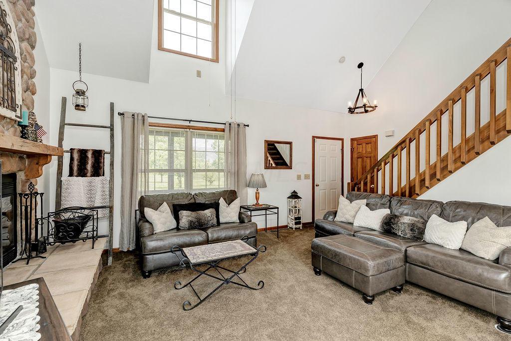 1767 Coonpath Road Northeast Lancaster, OH 43130 - Photo 8 of 33 Gallery Image 8