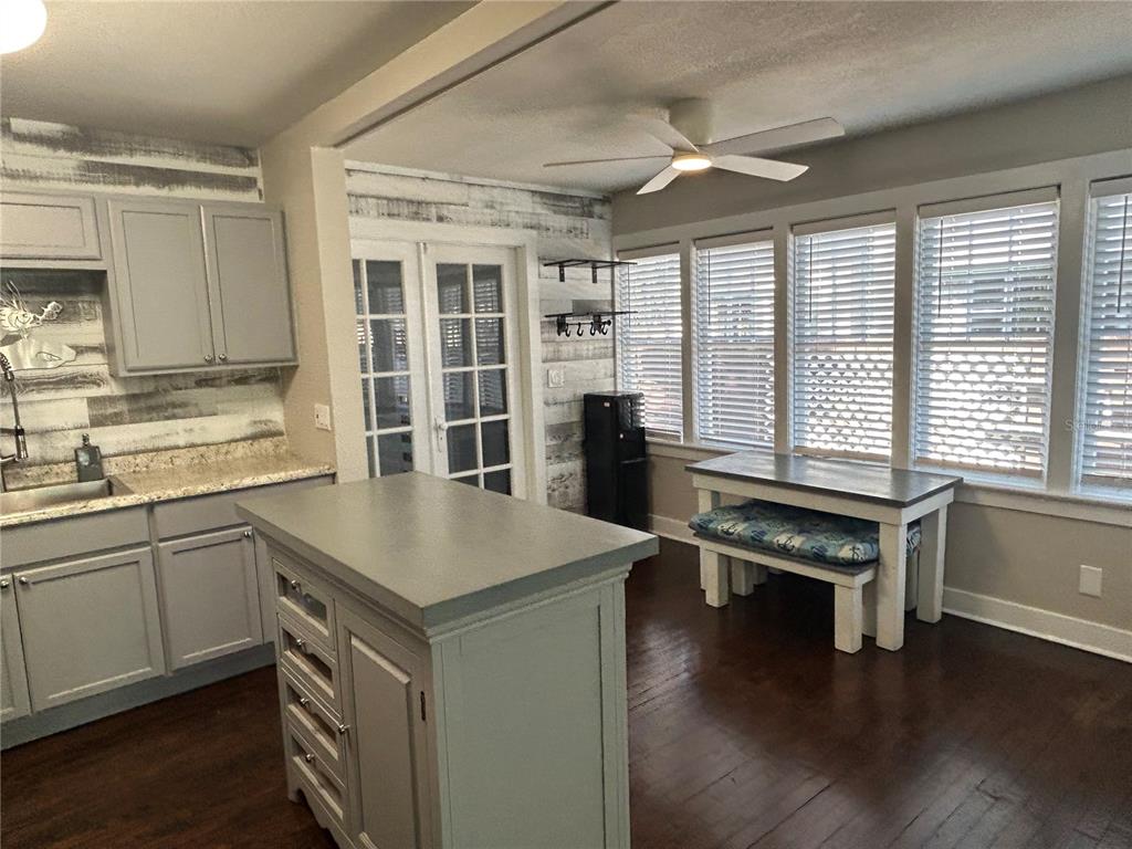 5731 Michigan Avenue New Port Richey, FL 34652 - Photo 12 of 52 Gallery Image 12