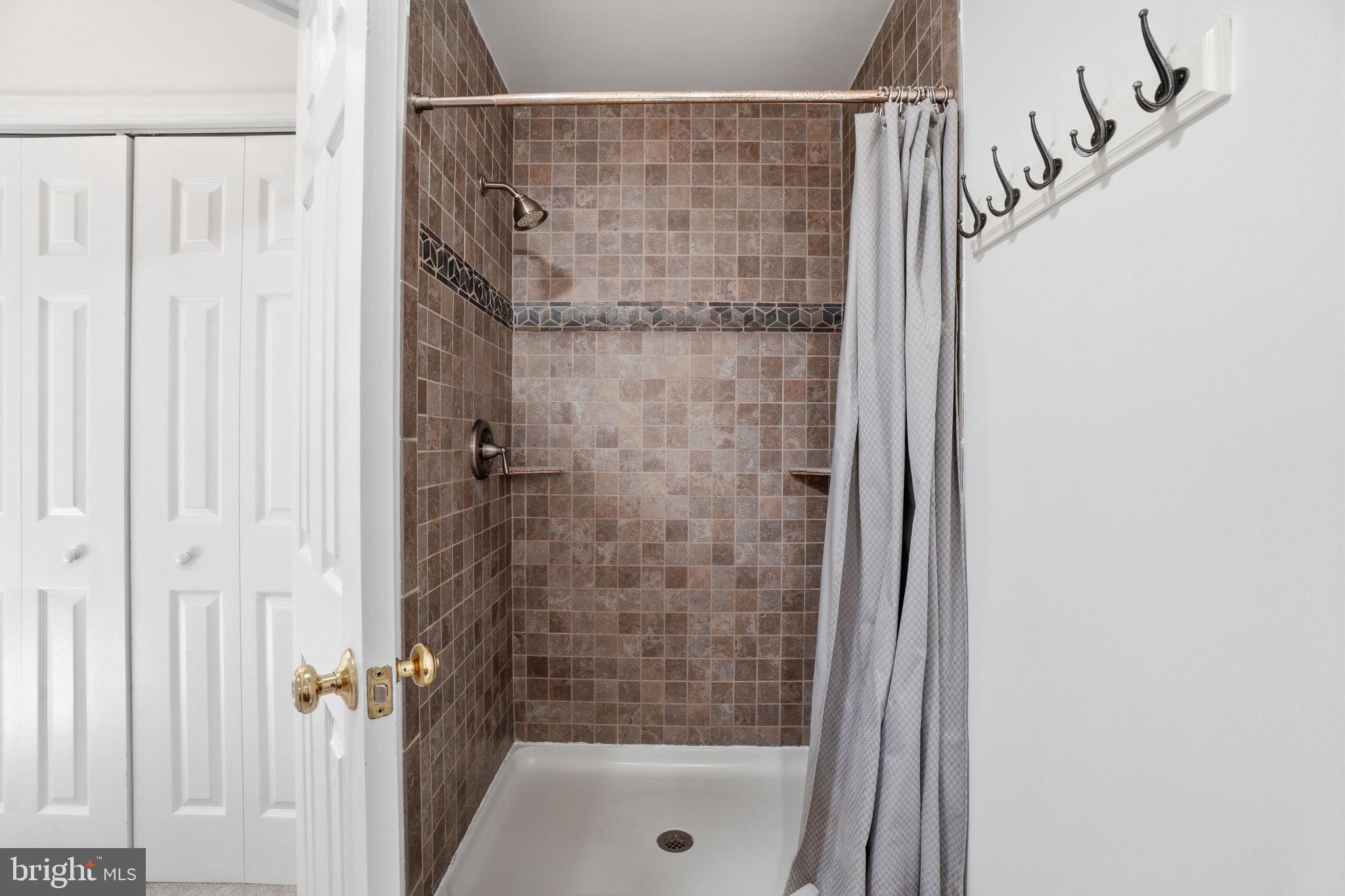 6851 Brian Michael Court Springfield, VA 22153 - Photo 14 of 25