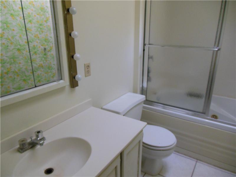 7965 Witherington Road Indianapolis, IN 46268 - Photo 9 of 13 Gallery Image 9