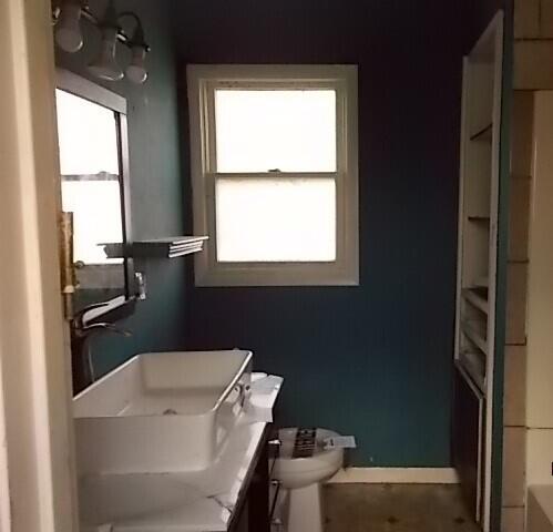 1004 Constantine Street Three Rivers, MI 49093 - Photo 3 of 8 DSCN6673
