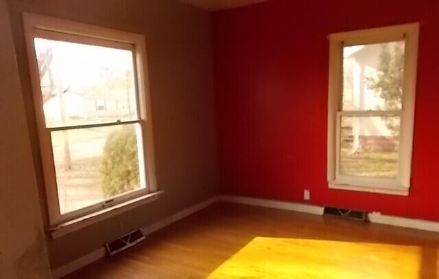 1004 Constantine Street Three Rivers, MI 49093 - Photo 5 of 8 DSCN6666