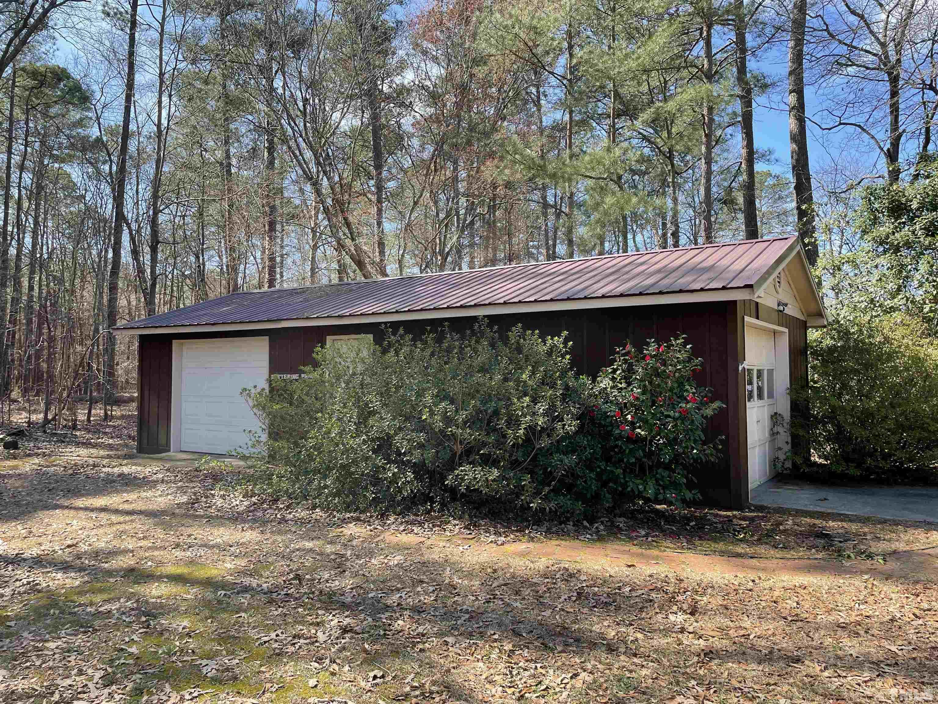 548 Sullivan Road Selma, NC 27576 - Photo 2 of 25 Gallery Image 2