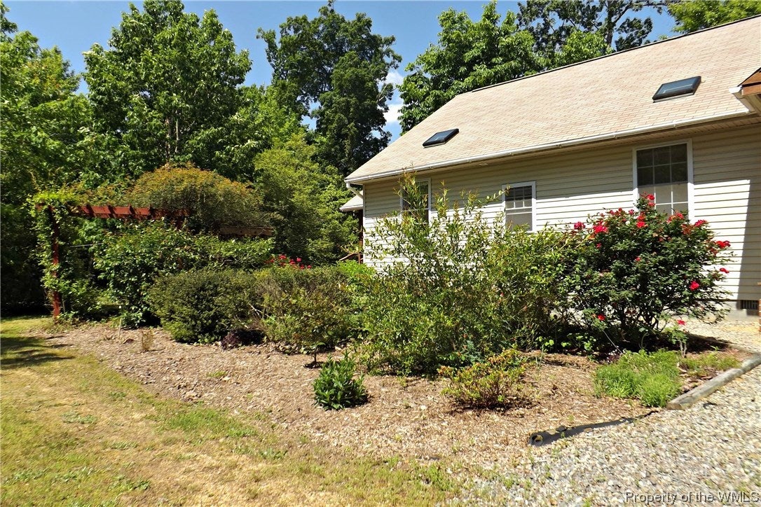 172 Moores Pointe Road Deltaville, VA 23043 - Photo 4 of 43 Gallery Image 4