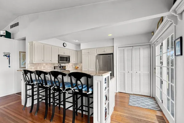 $899,000 | 5141 Edgewater Beach Road, Green Bay, WI 54311
