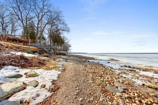 $949,000 | 5141 Edgewater Beach Road, Green Bay, WI 54311