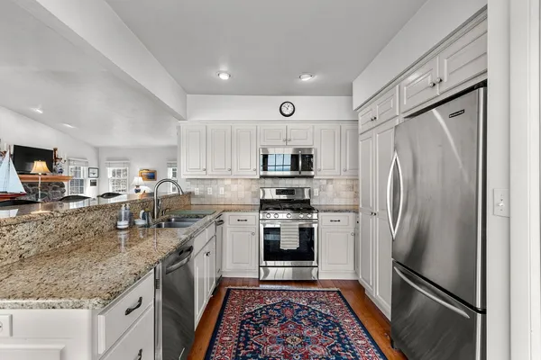 $949,000 | 5141 Edgewater Beach Road, Green Bay, WI 54311