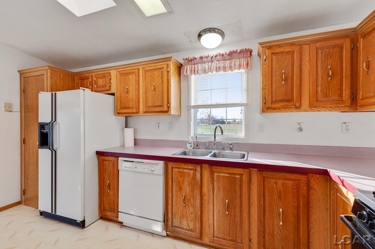 11595 Wheaton Road Cement City, MI 49233 - Photo 8 of 47 50128246-7.JPG
