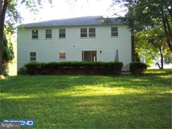 845 West Rolling Road Springfield, PA 19064 - Photo 12 of 12 Exterior Back