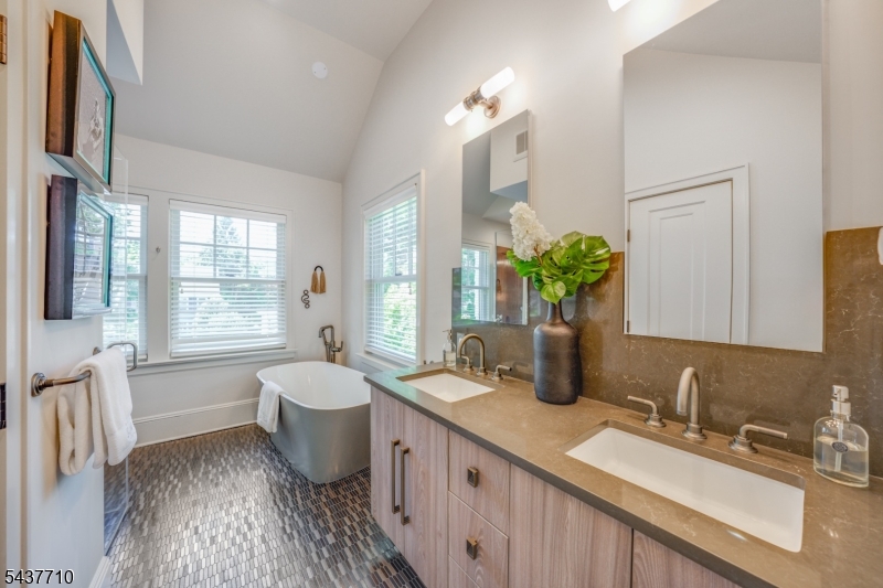 416 Walton Road Maplewood, NJ 07040 - Photo 27 of 49