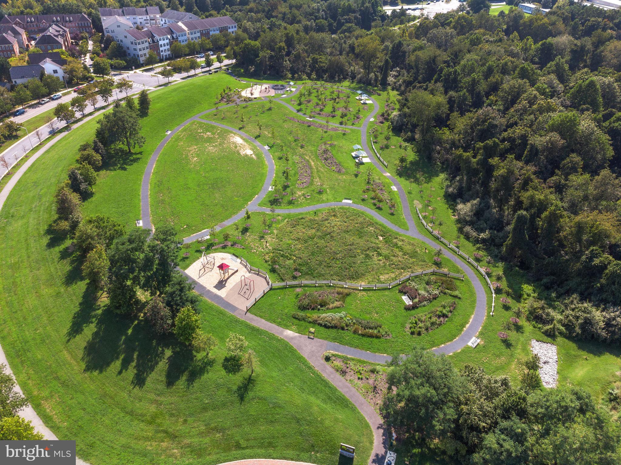 932 Orchard Ridge Drive, Unit 200 Gaithersburg, MD 20878 - Photo 47 of 51 an aerial view of a golf course