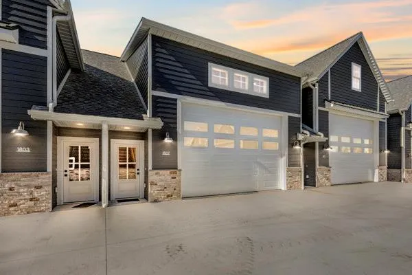 $589,600 | 1807 Utah Street, Unit 5, Sturgeon Bay, WI 54235
