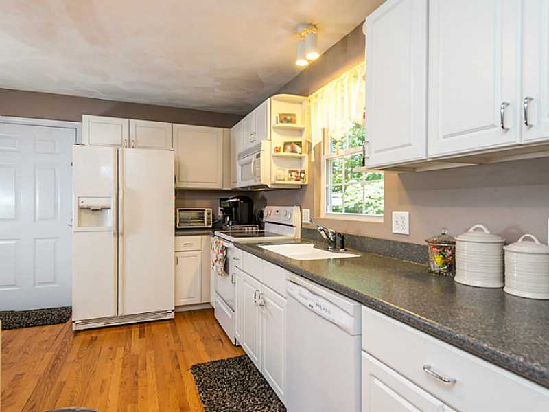 29 Blueberry Hill Road Woonsocket, RI 02895 - Photo 2 of 23 Kitchen.
