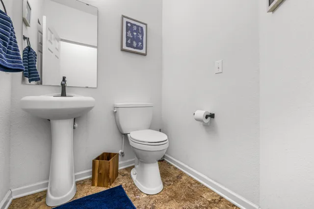 $369,000 | N17-w26475 Meadowgrass Circle, Unit G, Pewaukee, WI 53072