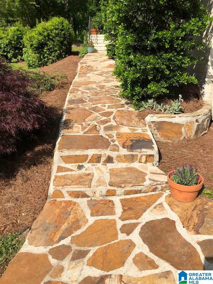 703 Belmont Road Birmingham, AL 35209 - Photo 8 of 34