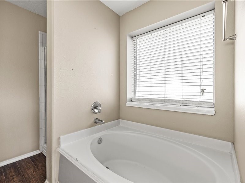 167 Rustic Colony Lane Dickinson, TX 77539 - Photo 16 of 32 Gallery Image 16